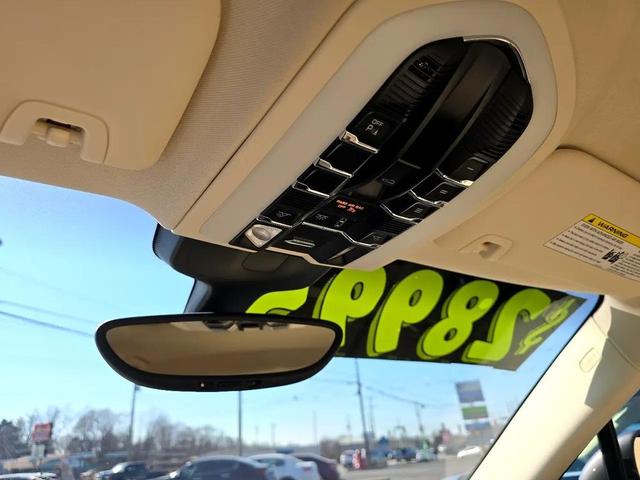 Photo of 2016 GRAY Porsche Panamera