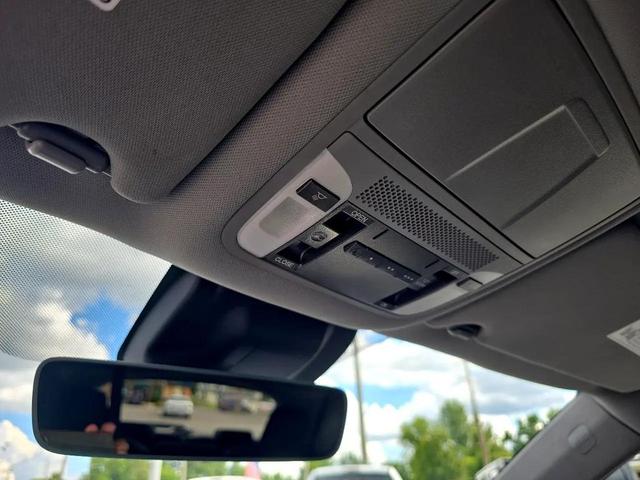 Photo of 2017 BLACK Acura MDX