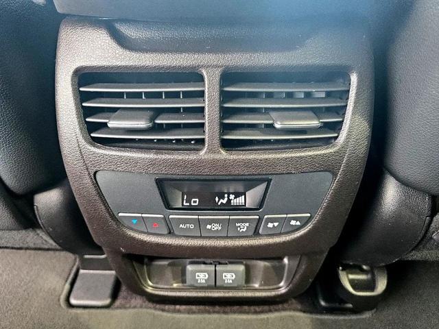 Photo of 2017 BLACK Acura MDX