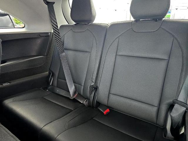 Photo of 2017 BLACK Acura MDX