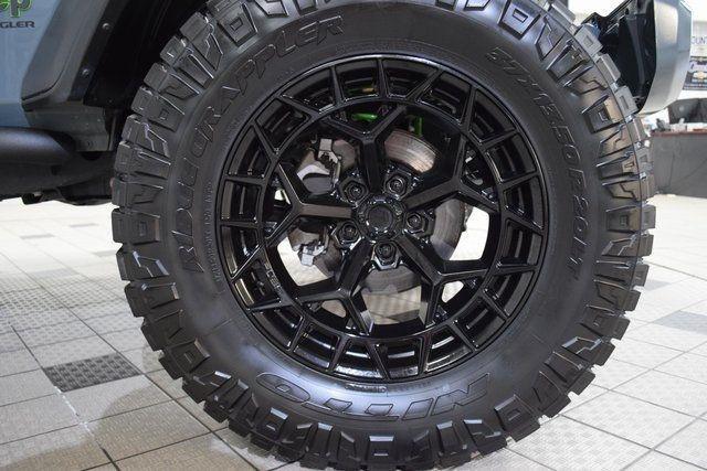 Photo of 2024 Anvil Clearcoat Jeep Wrangler