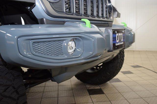 Photo of 2024 Anvil Clearcoat Jeep Wrangler