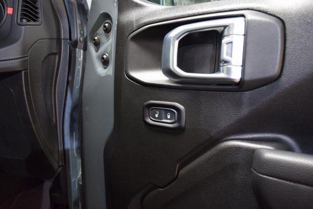 Photo of 2024 Anvil Clearcoat Jeep Wrangler