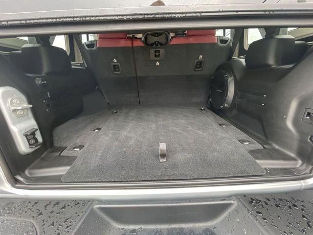 Photo of 2024 Silver Zynith Clearcoat Jeep Wrangler