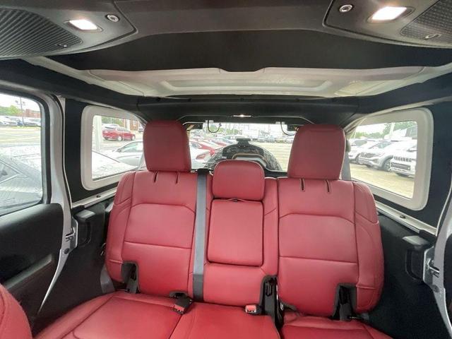 Photo of 2024 Silver Zynith Clearcoat Jeep Wrangler