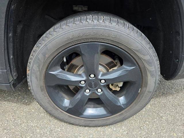 Photo of 2022 Ember Pearlcoat Jeep Grand Cherokee L