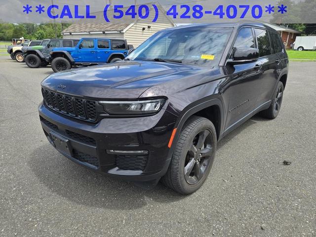 Photo of 2022 Ember Pearlcoat Jeep Grand Cherokee L