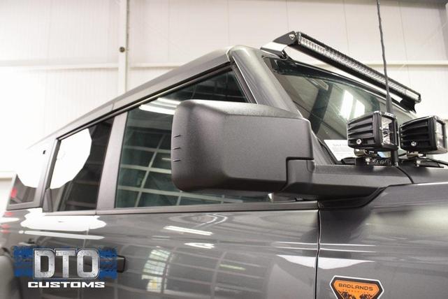 Photo of 2024 Gray Metallic Ford Bronco