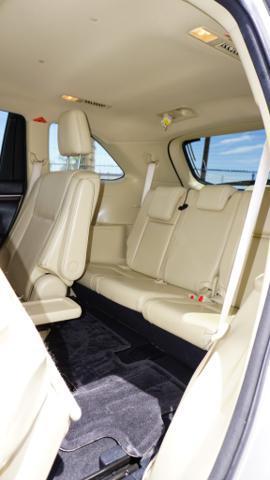Photo of 2015 Creme Brulee Mica Toyota Highlander