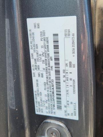 Photo of 2021 Gray Ford Escape