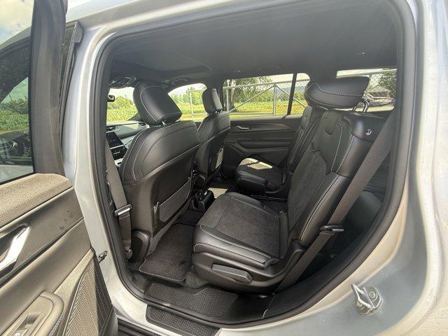 Photo of 2025 Silver Jeep Grand Cherokee L