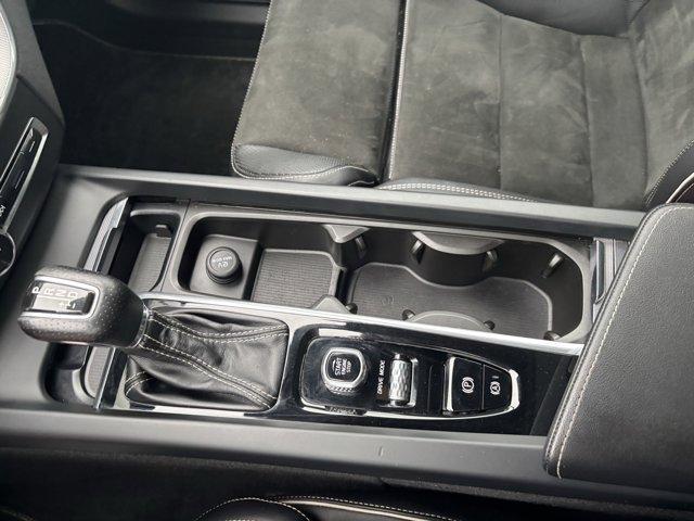 Photo of 2018 Silver Volvo XC60