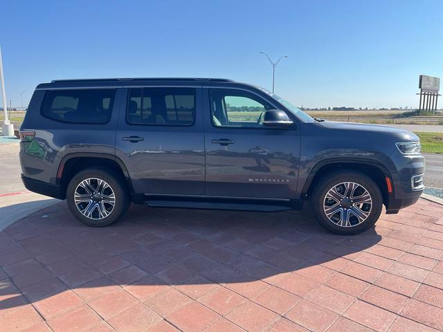 Photo of 2023 Baltic Gray Metallic Clearcoat Jeep Wagoneer
