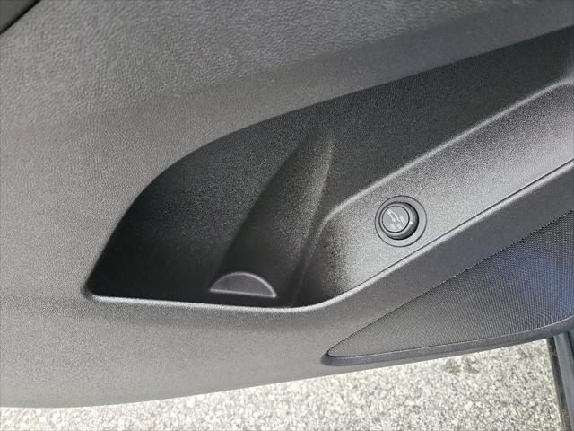 Photo of 2019 Kinetic Blue Metallic Chevrolet Equinox