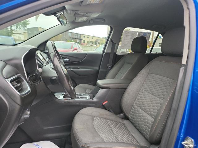 Photo of 2019 Kinetic Blue Metallic Chevrolet Equinox