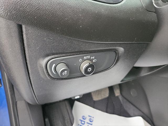 Photo of 2019 Kinetic Blue Metallic Chevrolet Equinox