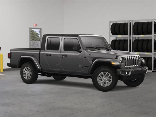 Photo of 2023 Granite Crystal Metallic Clearcoat Jeep Gladiator