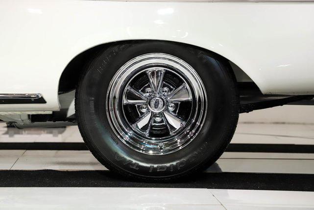 Photo of 1963 Ermine White Plymouth Sport Fury