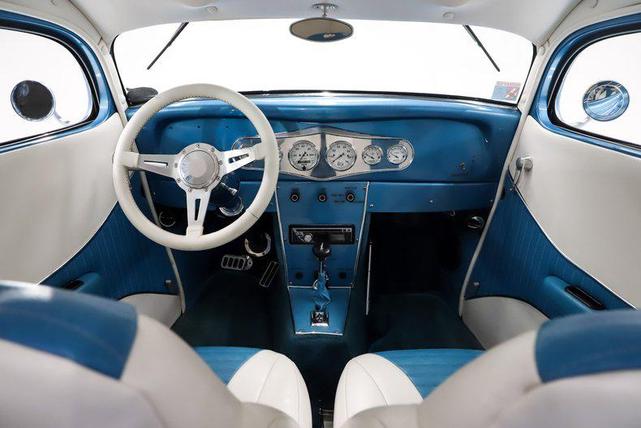 Photo of 1934 Bimini Blue Ford Custom