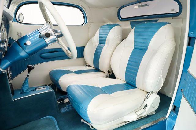 Photo of 1934 Bimini Blue Ford Custom
