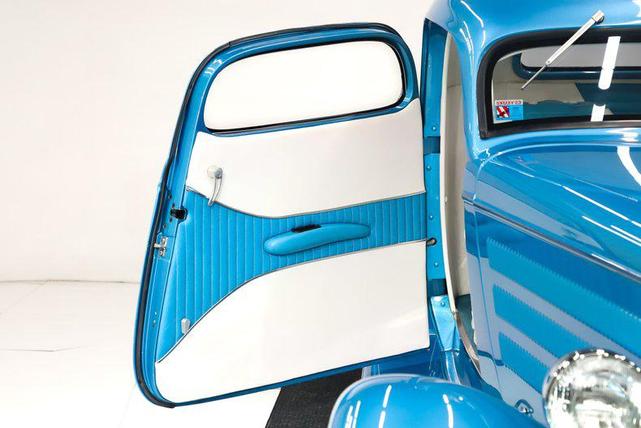 Photo of 1934 Bimini Blue Ford Custom