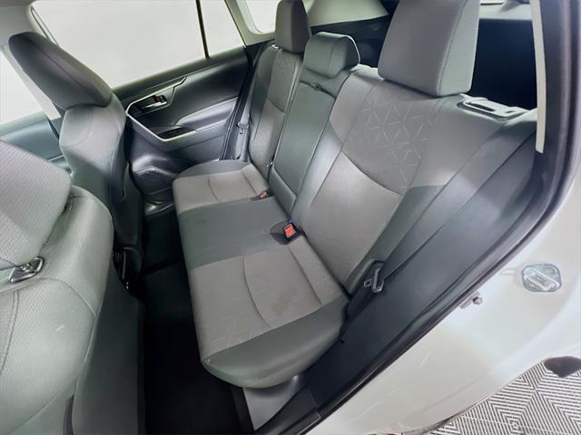 Photo of 2024 White Toyota RAV4