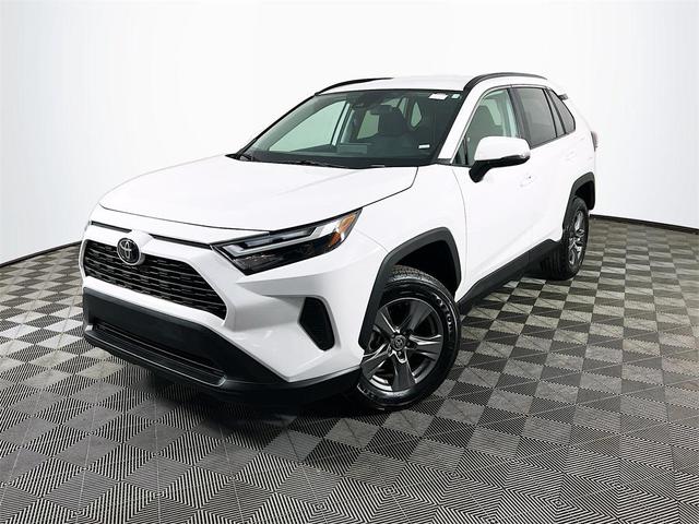 Photo of 2024 White Toyota RAV4