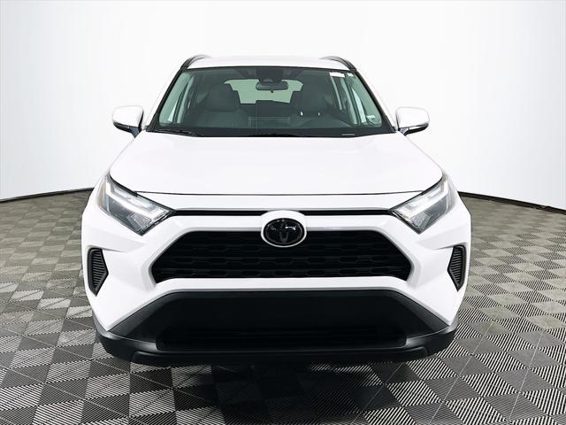Photo of 2024 White Toyota RAV4