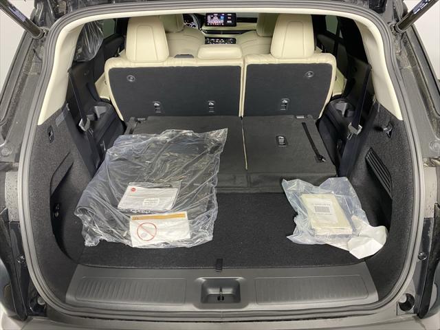 Photo of 2025 Mineral Black INFINITI QX60