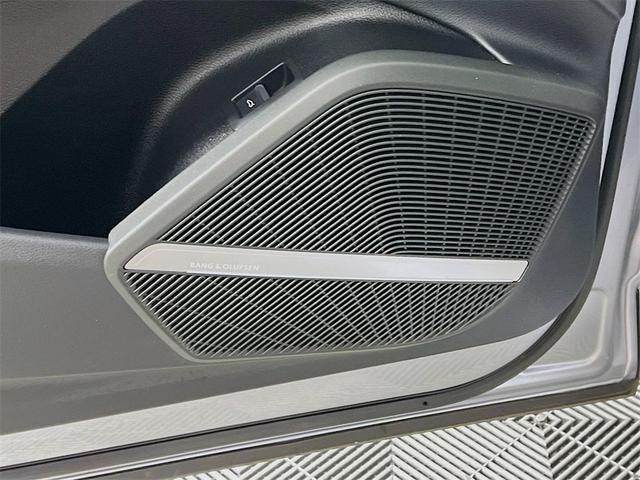 Photo of 2023 Gray Audi Q5