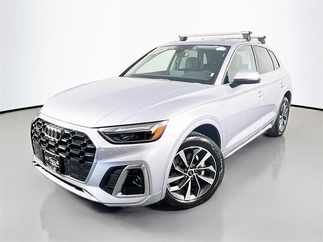 Photo of 2023 Gray Audi Q5