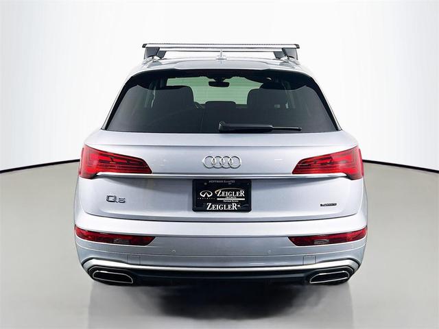 Photo of 2023 Gray Audi Q5