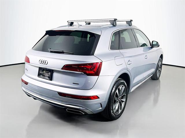Photo of 2023 Gray Audi Q5