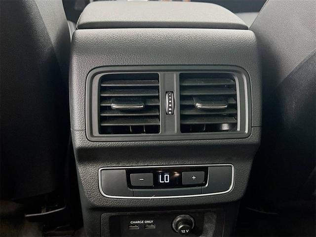 Photo of 2023 Gray Audi Q5
