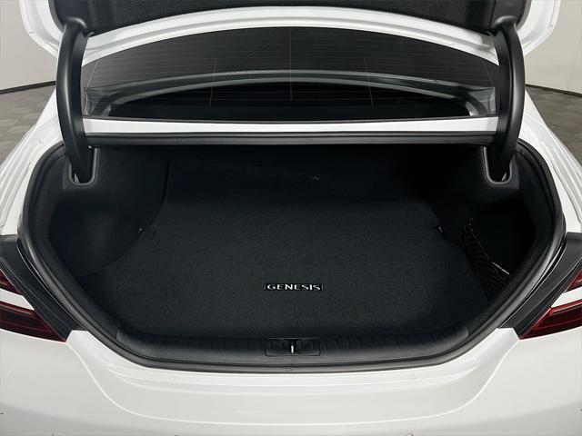 Photo of 2022 Uyuni White Genesis G70