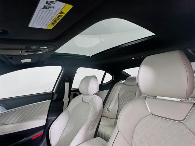 Photo of 2022 Uyuni White Genesis G70