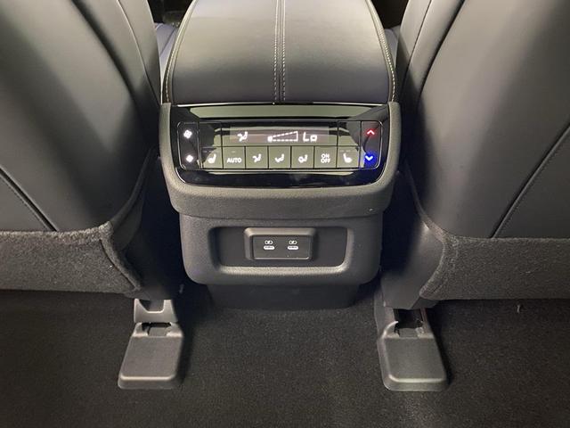 Photo of 2026 Gray INFINITI QX60