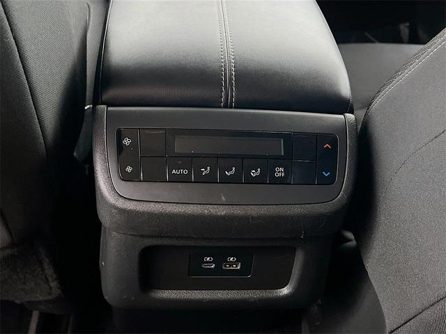 Photo of 2022 Gun Metallic Nissan Pathfinder