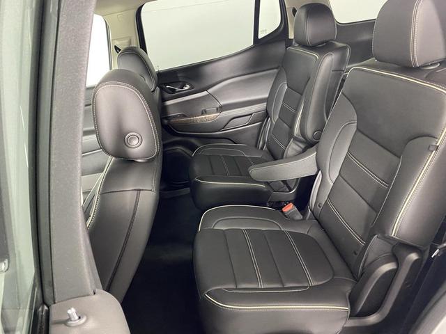 Photo of 2023 Summit White GMC Acadia