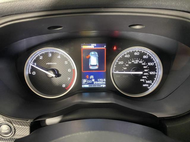 Photo of 2022 Ice Silver Metallic Subaru Forester