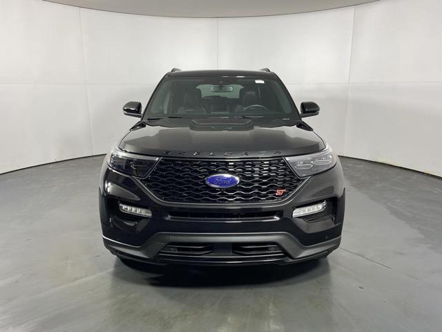 Photo of 2023 Black Metallic Ford Explorer