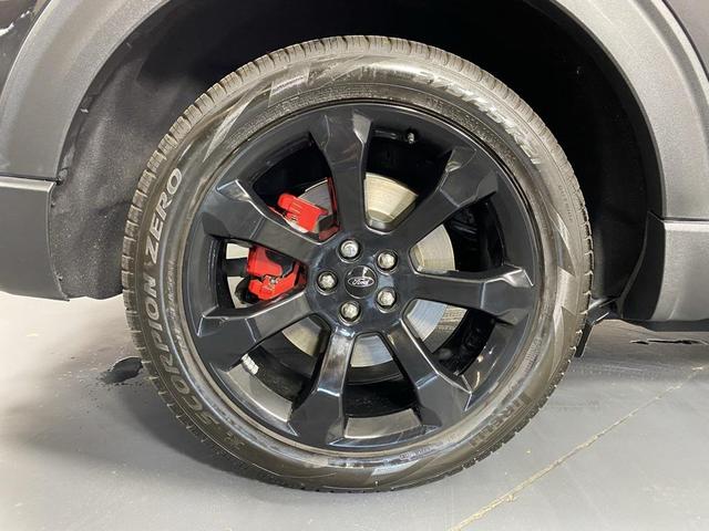 Photo of 2023 Black Metallic Ford Explorer
