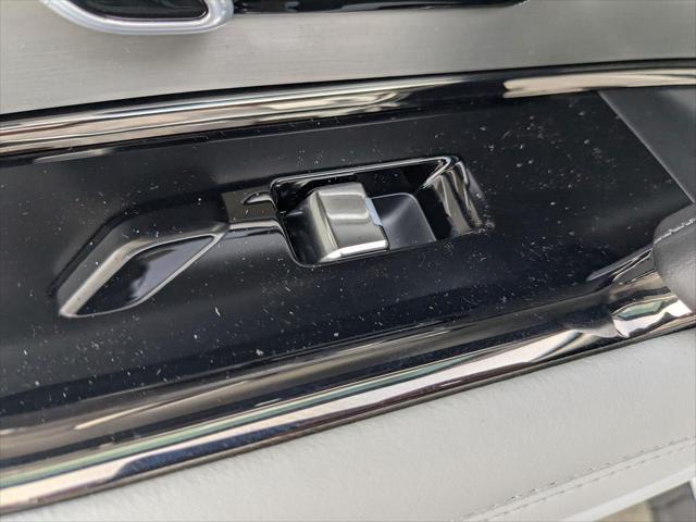 Photo of 2025 Fuji White Land Rover Range Rover Sport