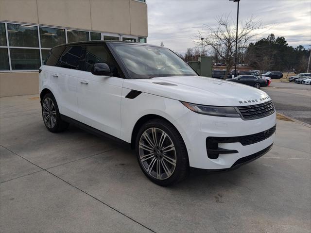 Photo of 2025 Fuji White Land Rover Range Rover Sport