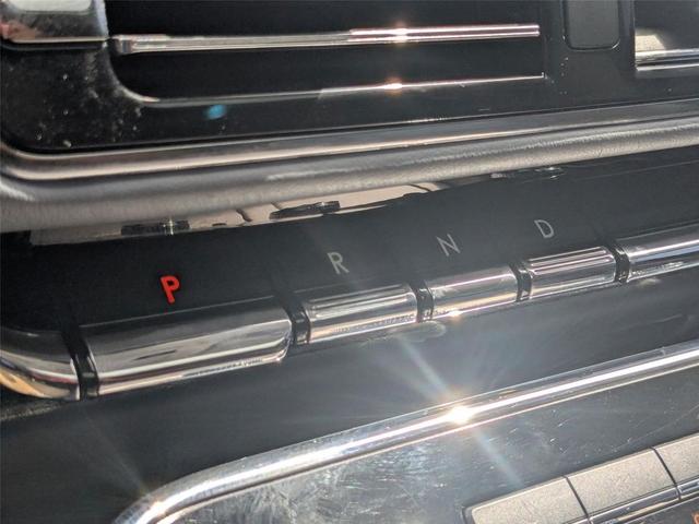 Photo of 2020 Chroma Crystal Blue Lincoln Navigator