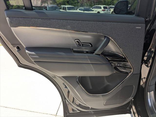 Photo of 2025 Santorini Black Metallic Land Rover Range Rover Sport