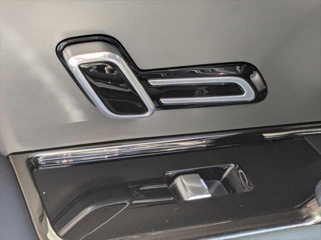 Photo of 2025 Santorini Black Metallic Land Rover Range Rover Sport