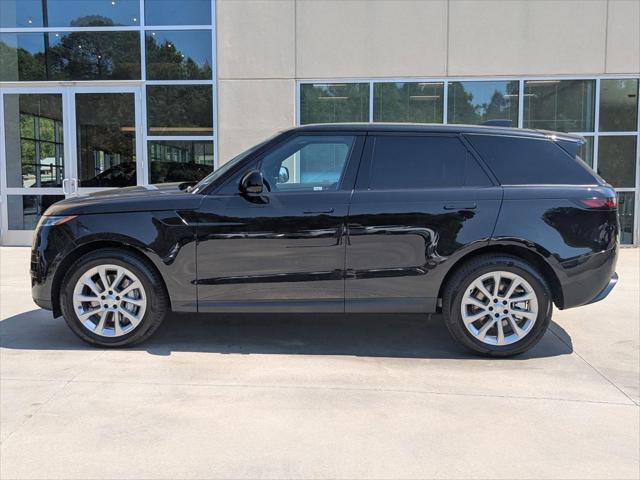 Photo of 2025 Santorini Black Metallic Land Rover Range Rover Sport