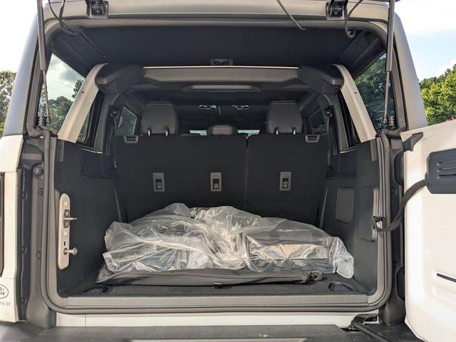 Photo of 2025 OXFORD WHITE Ford Bronco