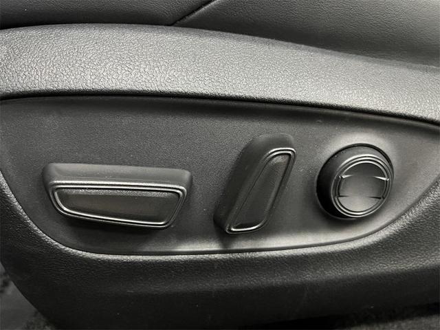 Photo of 2023 Silver Sky Metallic Toyota RAV4 Hybrid